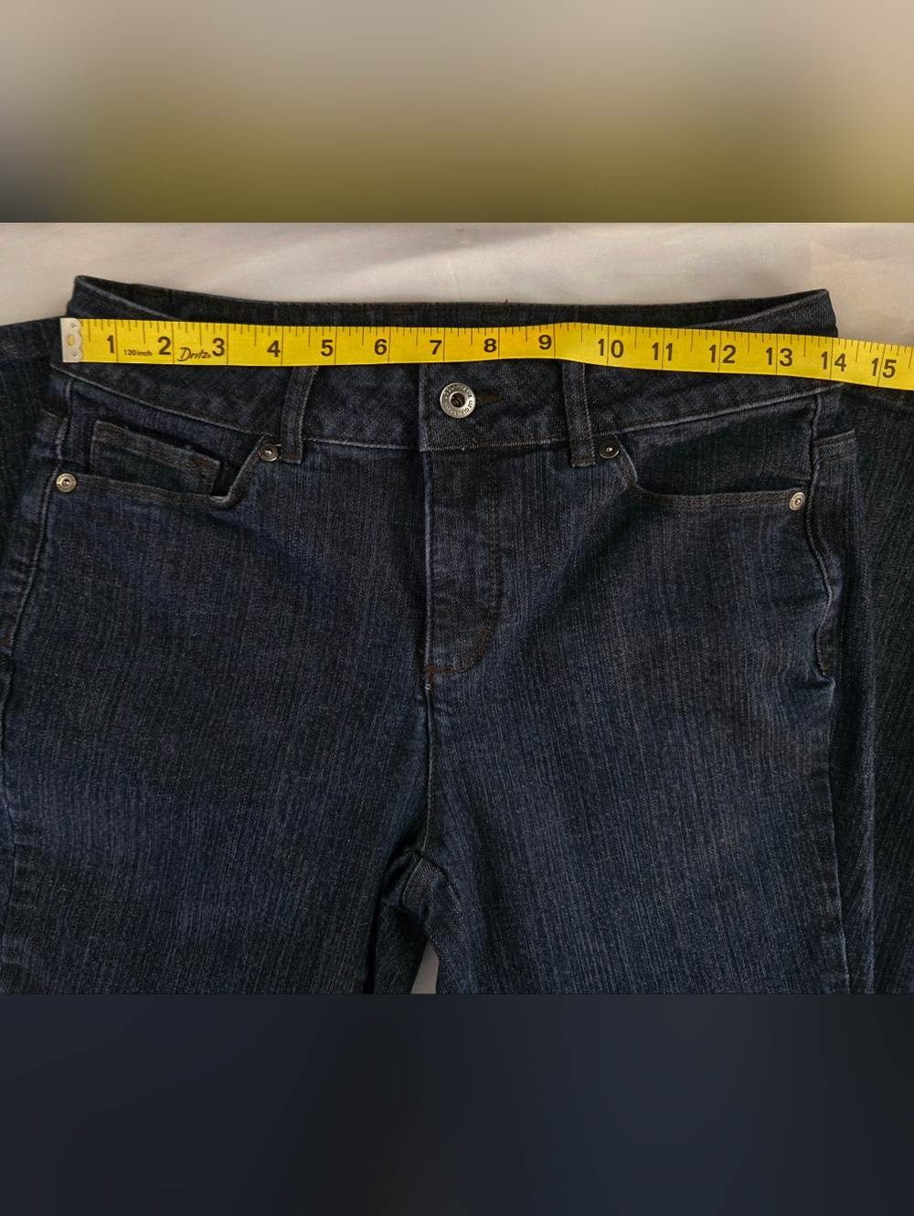 Liz Claiborne Jeans Sz 4 Petite Slim Leg Dark Wash Euc - Picture 6 of 10